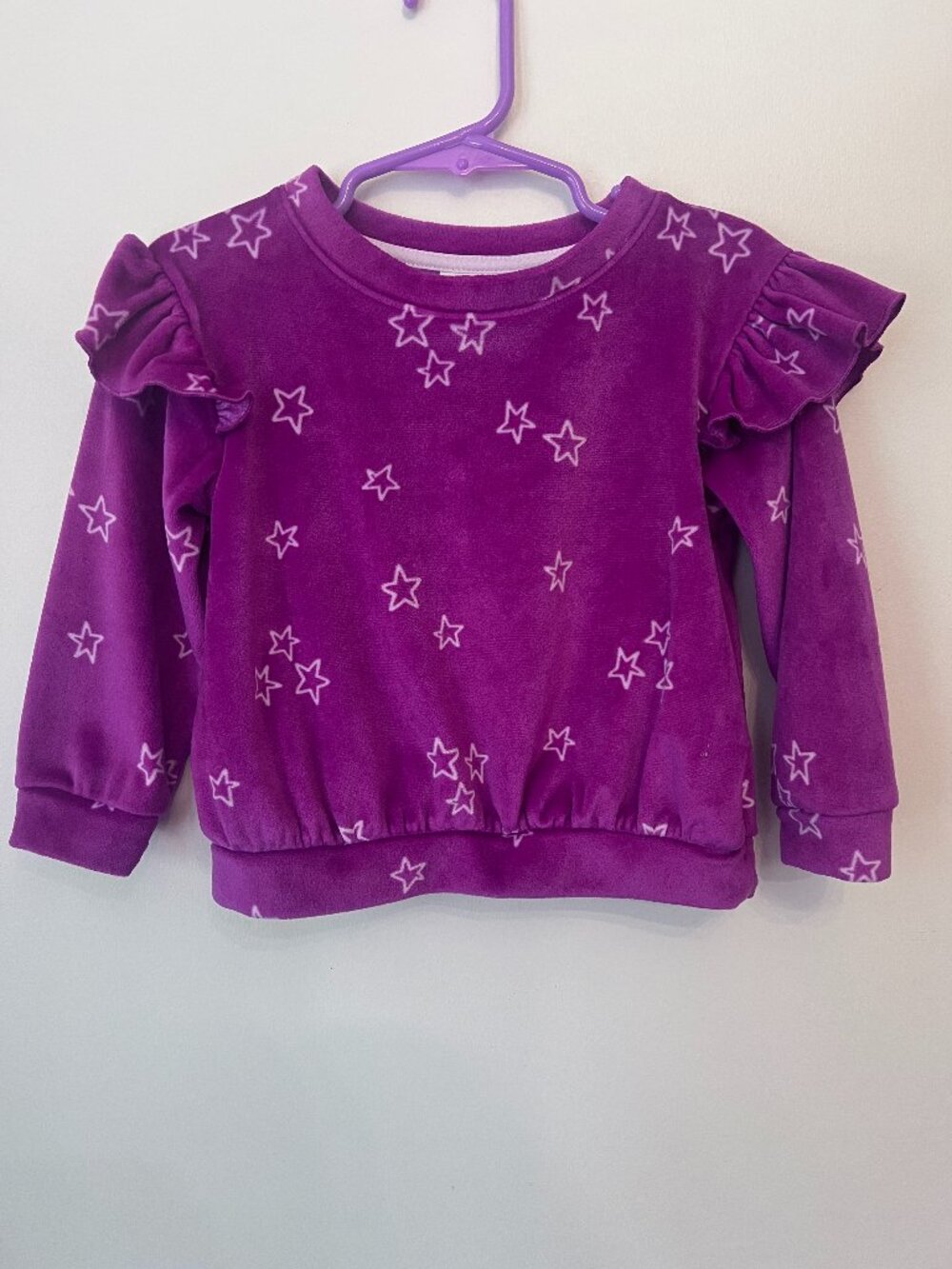 Cat & Jack Girls Purple Velour Star Pullover Sweatshirt Ruffle Shoulders 2T
